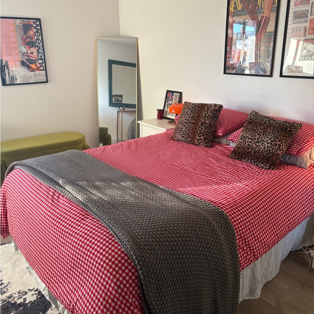 Red gingham queen duvet cover